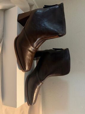 SHEIN Dark Brown Leather-Look Ankle Booties with Block Heel